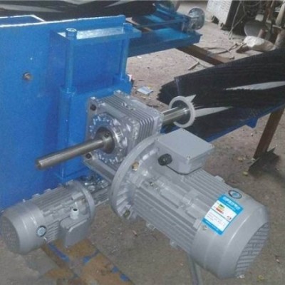 輸送機皮帶清掃器 電動毛刷清掃器 B