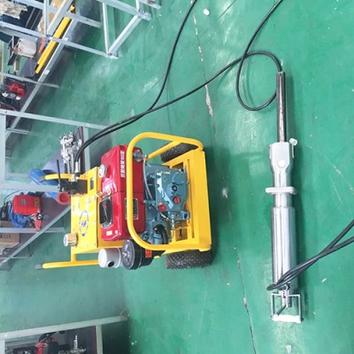 山東供應液壓巖石劈裂機 柴油泵站劈