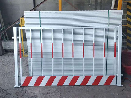 水泥防護柵欄模具2
