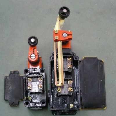 山東中煤  KHX24礦用本質安全型行程