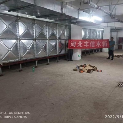 不銹鋼焊接水箱A臨西不銹鋼焊接水箱
